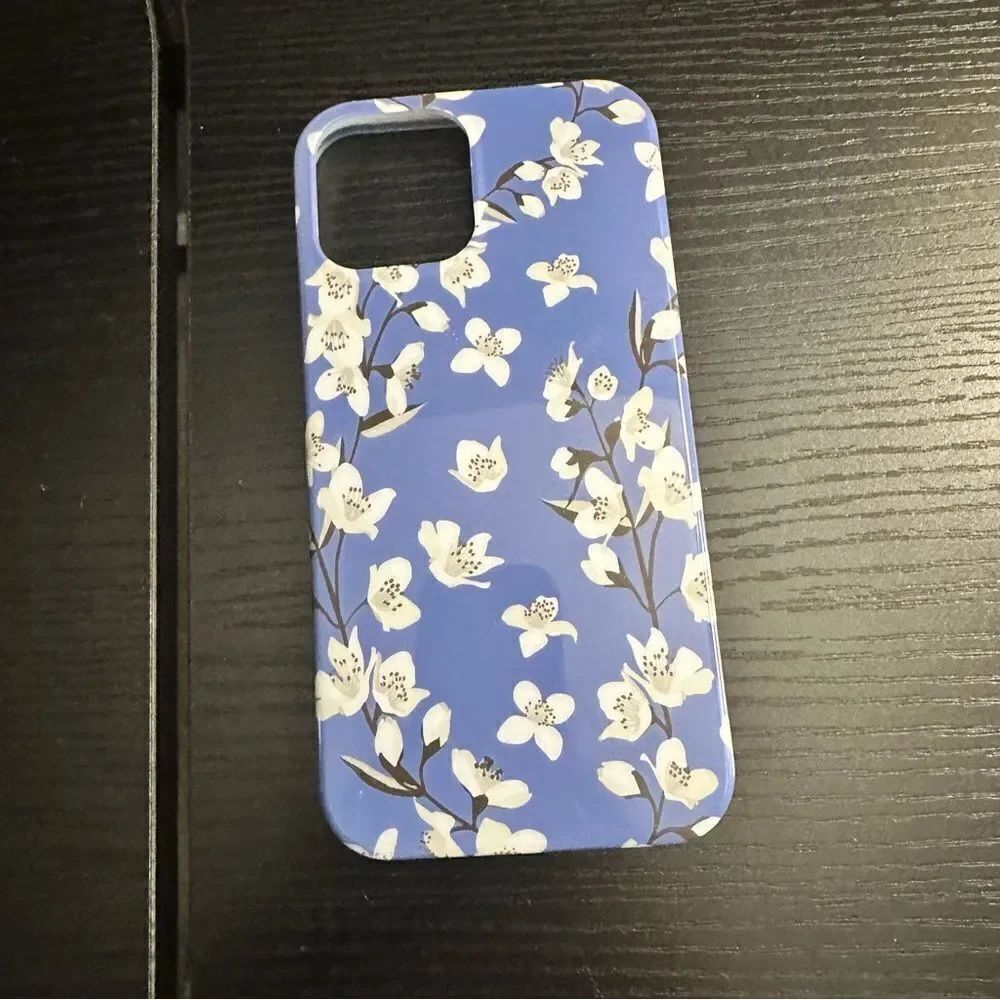 Casley iPhone 12 case bundle! - Picture 5 of 9